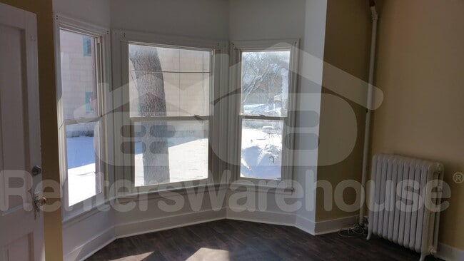 Photo - 224 S Park St