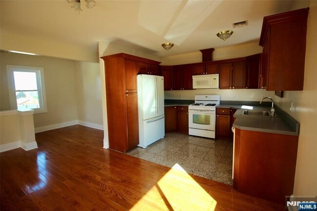 Photo - 513 Fairview Terrace