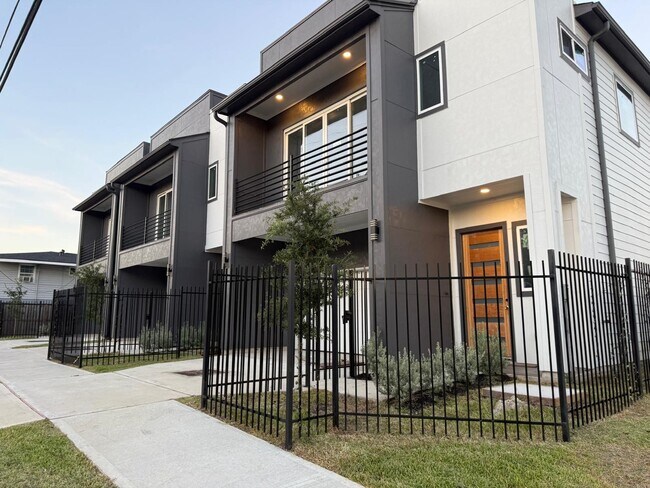 Photo - 6844 Del Rio St