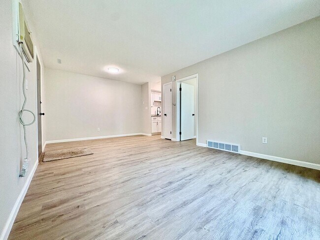 Photo - 1609 Lincolnway W Unidad Apartment D