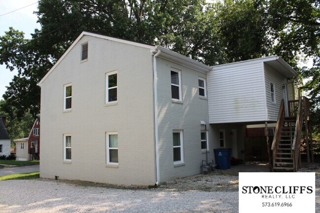 Photo - 708 Houchin St Unidad B