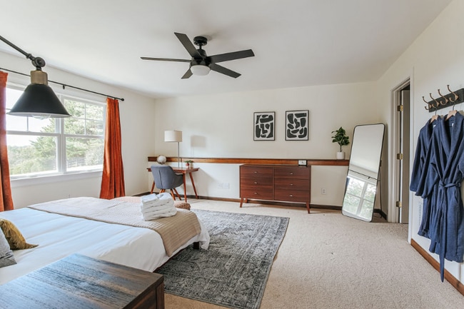 Photo - 4271 Garth Rd