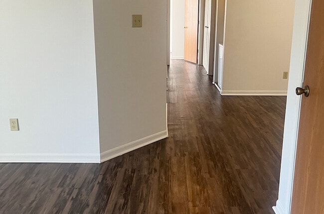 Photo - Crescent Park Apartments