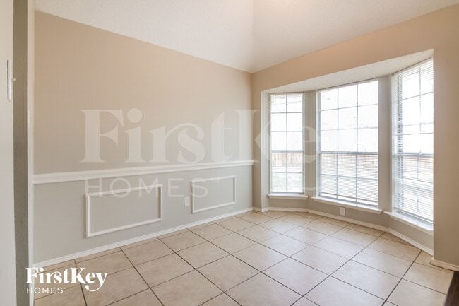 Photo - 903 Hillwood Ct