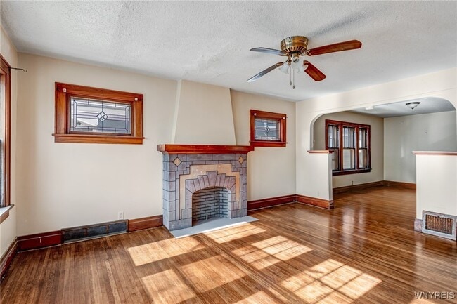 Photo - 27 East End Ave