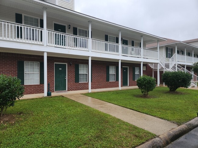 Building Photo - 5080 Gautier Vancleave Rd Unit E-2