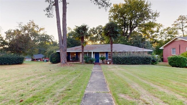 3401 Prince George Dr