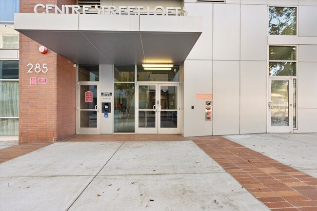 Photo - 285 W 6th St Unit 505