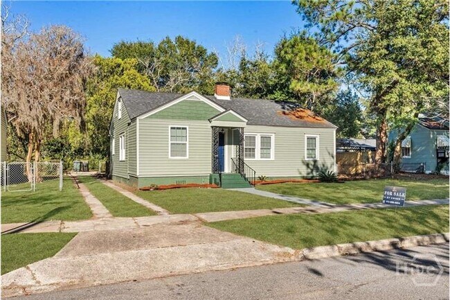 Photo - 2140 E 42nd St