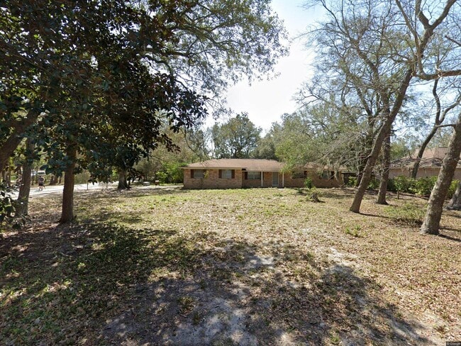 Building Photo - 4247 Sandy Bluff Dr E Rental