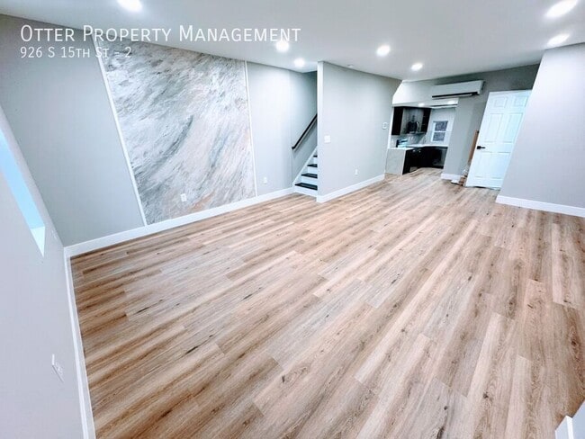 Photo - 926 S 15th St Unit 2