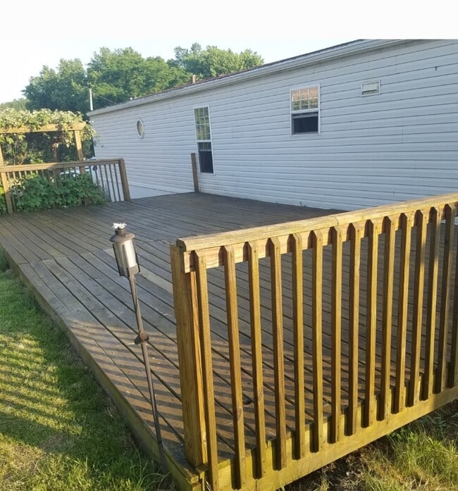 Photo - 2086 Stonecreek Rd SW