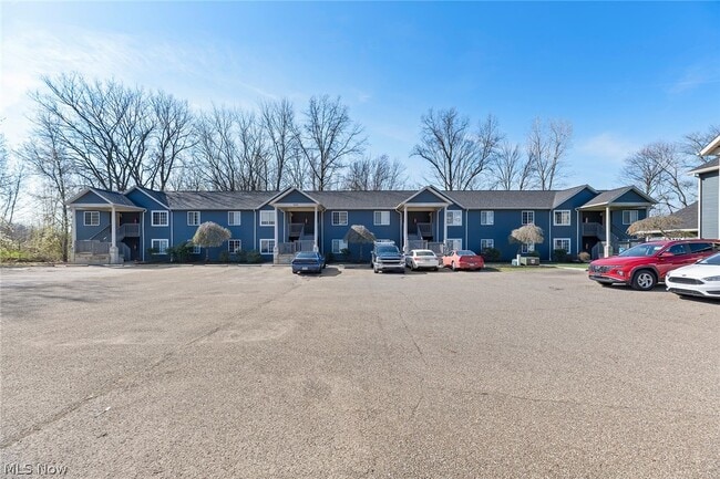 Photo - 1898 Springfield Lake Blvd Unidad 207