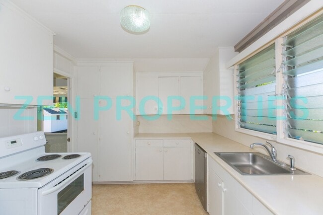 Photo - a 3 bdrm, 1 bath home for rent in Niu Valley