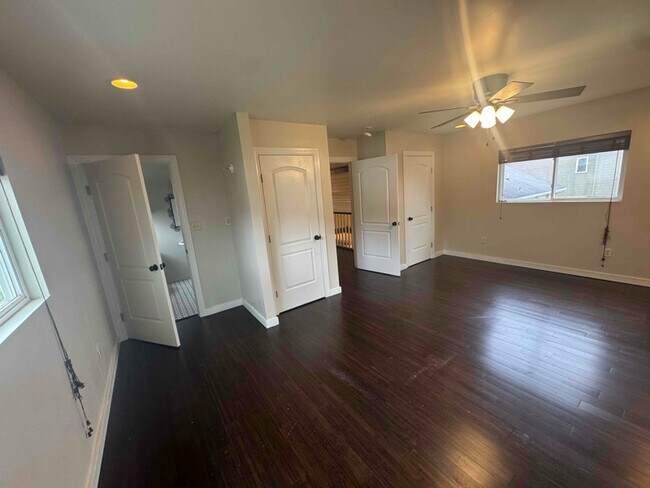 Photo - 103 Shirley St