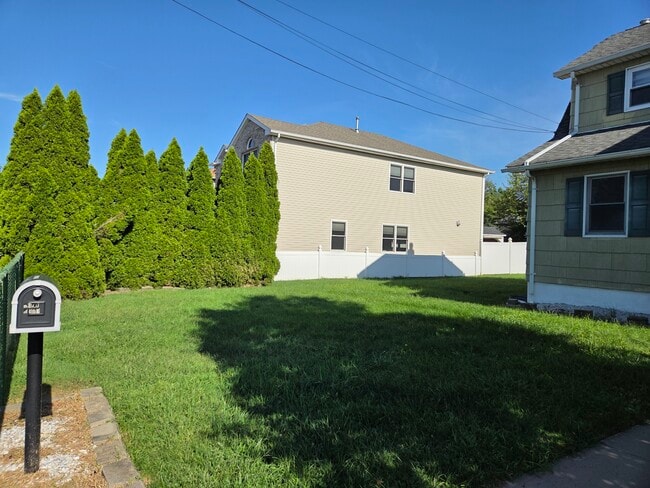 Photo - 10 Blanche St Unit 1