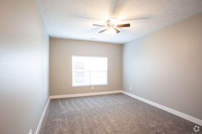 1BR, 1BA - 970 SF