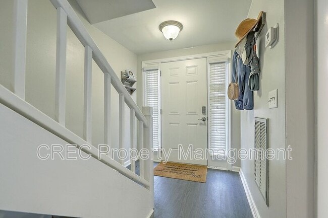 Photo - 2065 Emerald Terrace