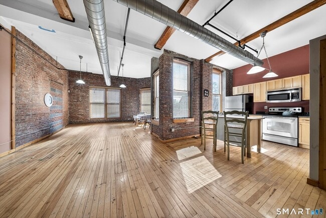 Building Photo - 325 Lafayette St Unit 1103