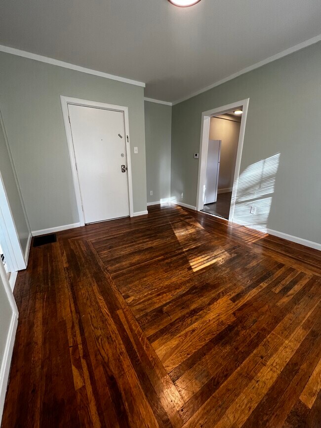 Sala de estar - 4414 Ivanhoe Ave Unidad 4