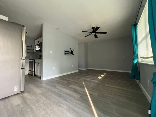 Photo - 351 Ave N NE Unit 1