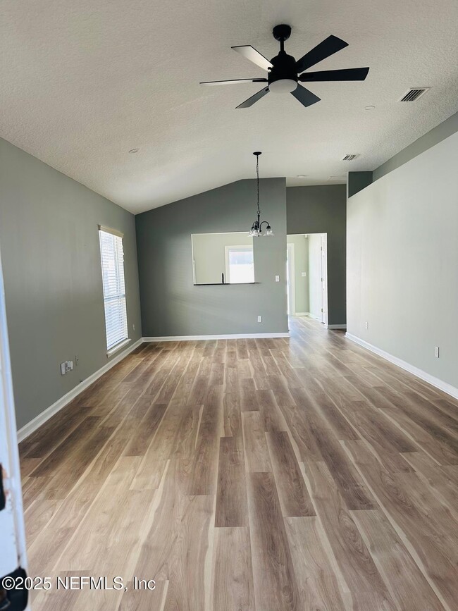 Photo - 4070 Pebble Brooke Circle South