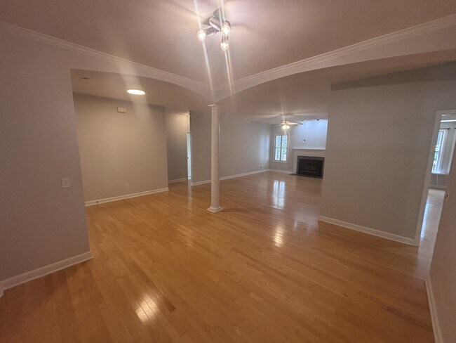 90 Pine Vista Dr