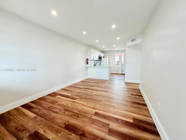 Photo - 4801 NW 33rd Ave Unit 3