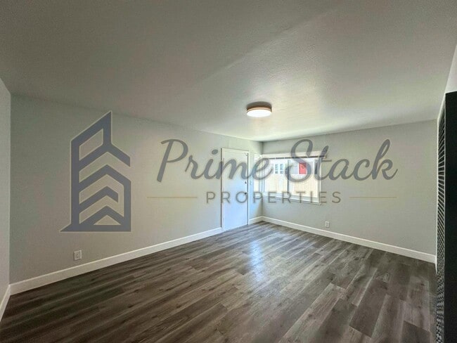 Photo - 122 Asbury St