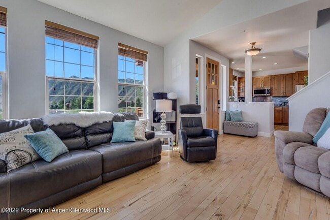 Photo - 141 White Horse Dr