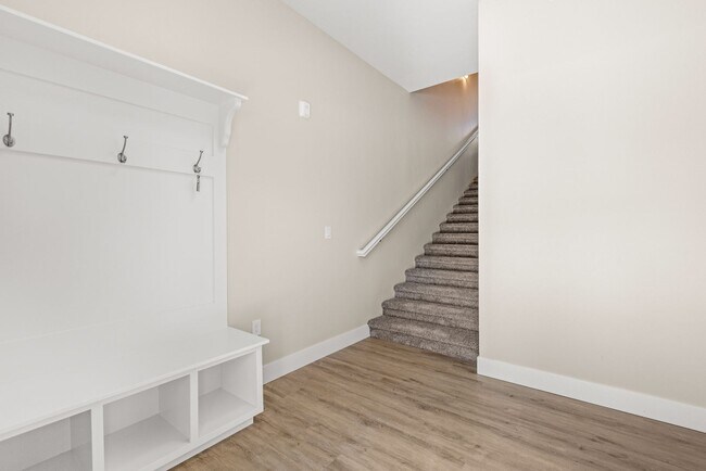 Building Photo - Stonecrest South Condominiums 105/205 Unit 205