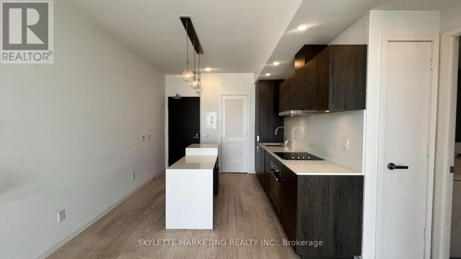 Photo - 16 Bonnycastle St Unité 2807