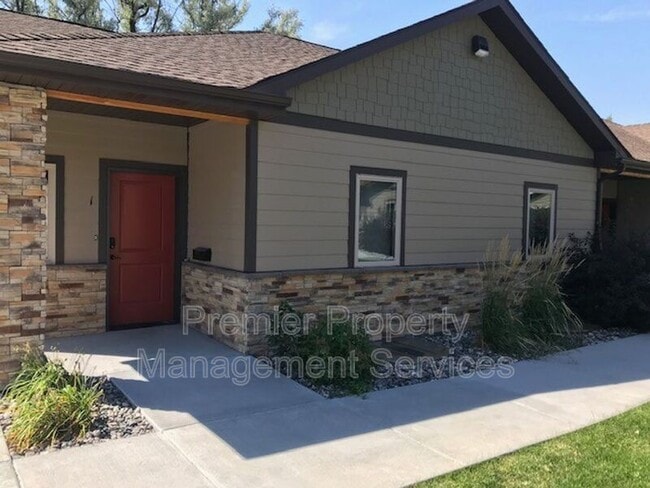 Photo - 2120 Rehberg Ln Unit 2
