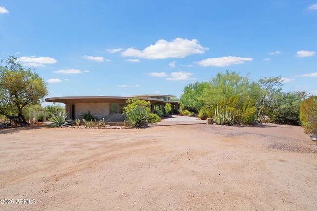 Building Photo - 6111 N Palo Cristi Rd