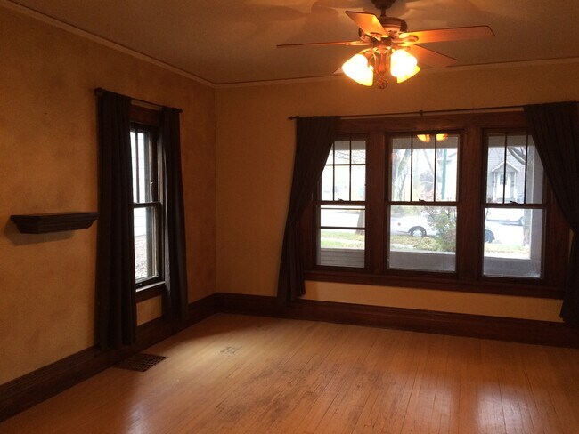 Photo - 918 S 1st Ave Unit 918 S 1st main floor apt
