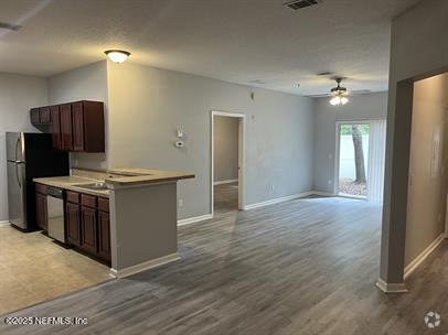 Building Photo - 3680 Kirkpatrick Cir Unit 6-6 Rental