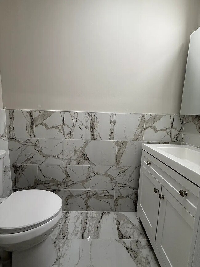 Photo - 11 Van Buren Pl