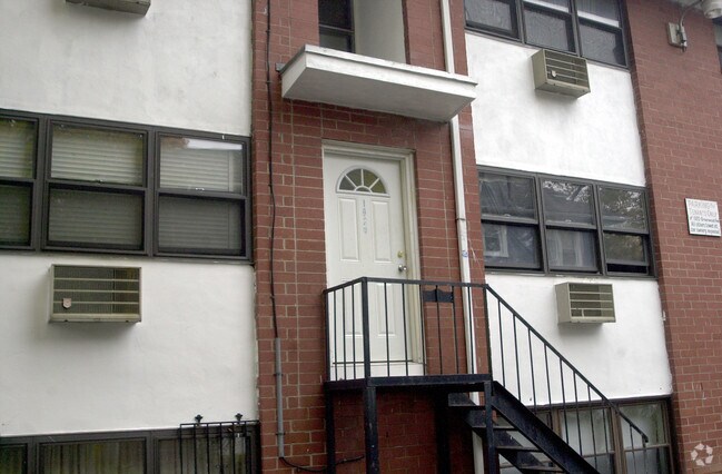 Photo - Greenwood Manor