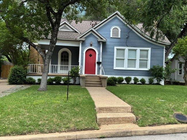 Photo - 2842 Shoal Crest Ave House
