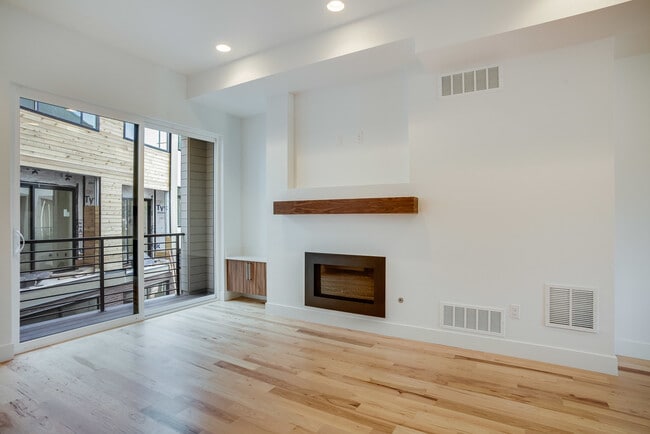 Photo - 2228 W Powers Ave