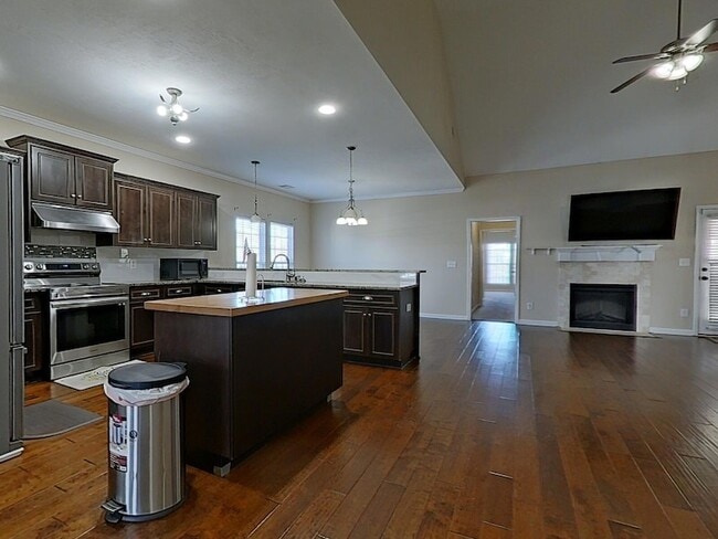 Photo - 3024 Margot Ln