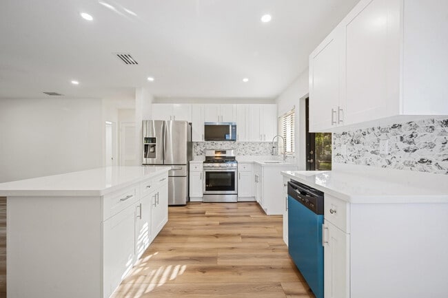 Photo - 1512 Fletcher St