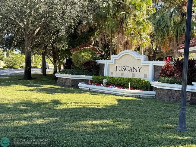 Photo - 8250 SW 29th St Townhome