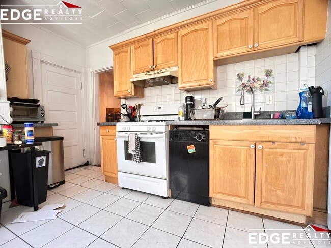 Photo - 97 Franklin St Unit 2