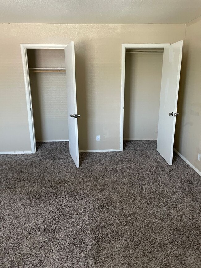 Building Photo - 5948 E 33rd Ct Unit 5948