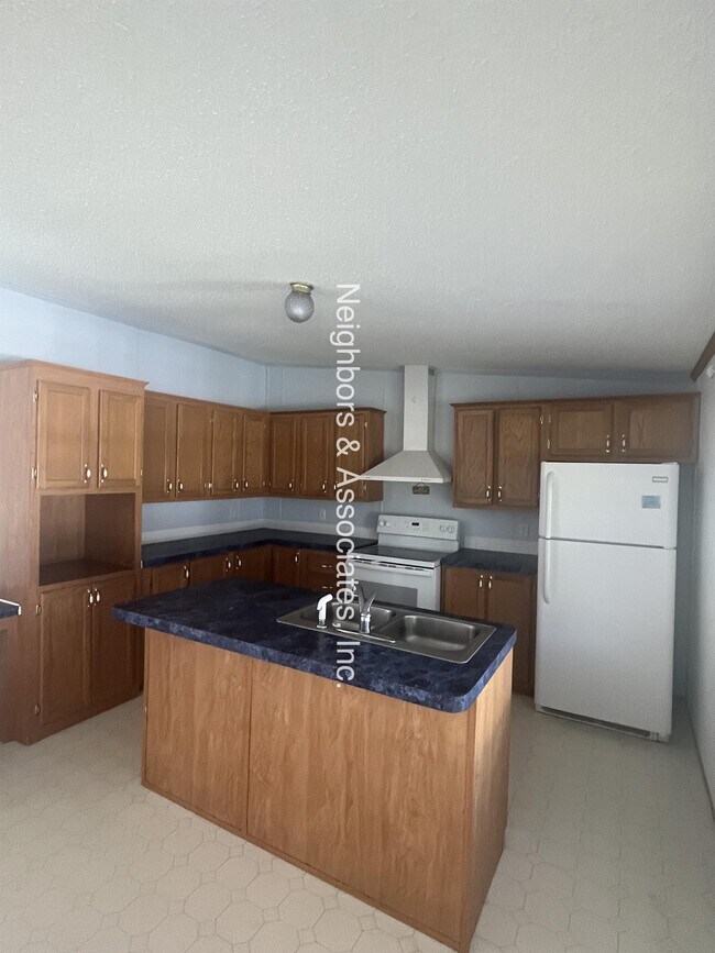 Photo - 2142 Hockaday Rd