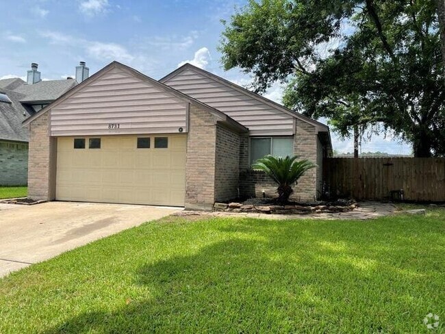 Building Photo - 8731 Summit Pines Dr Rental