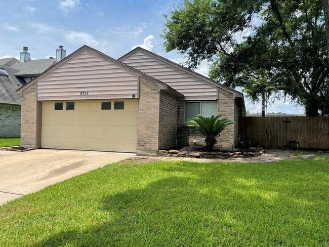 Building Photo - 8731 Summit Pines Dr Rental