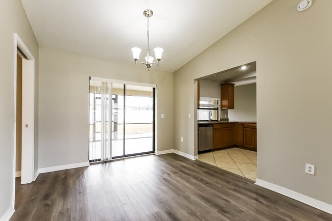 Photo - 336 Shorewood Dr