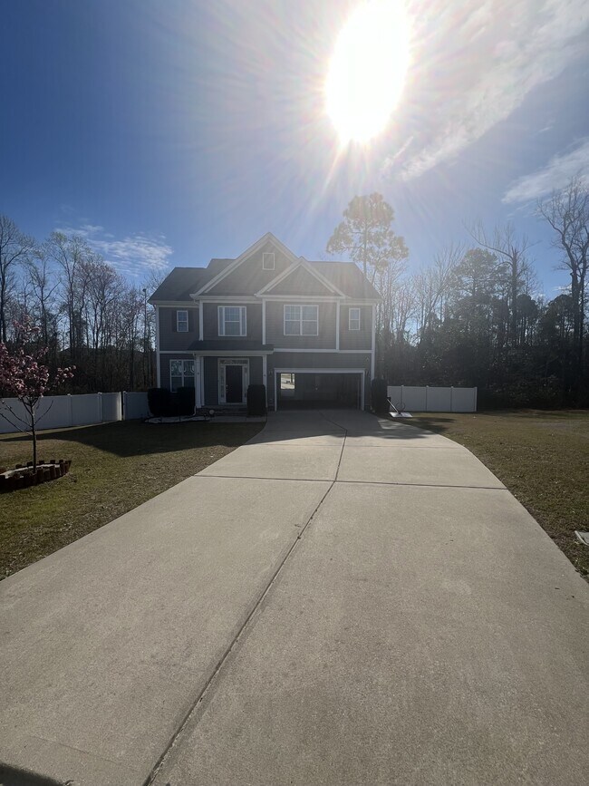 Photo - 44 Coswell Ct